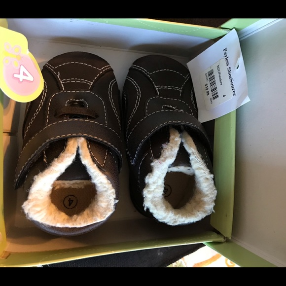 💥Toddler booties - Picture 1 of 3